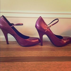 Pour La Victoire heels, size 9